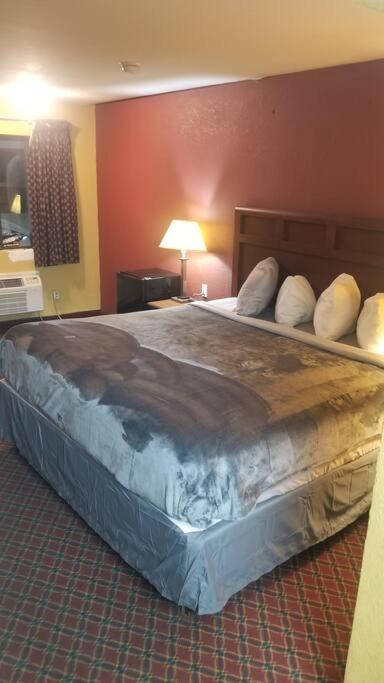 סטילווטר Hotel 2 Queens Beds Hotel Room 127 מראה חיצוני תמונה